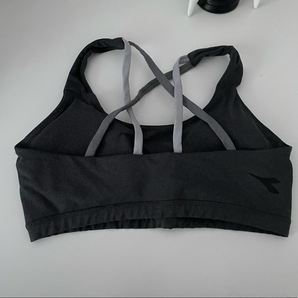 Reebok Sports Bra Grey - Picture 2 of 3